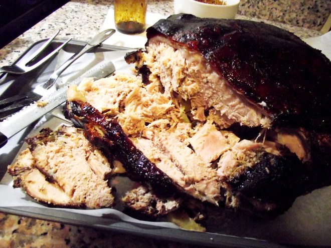 Pierna asada deshuesada y rellena