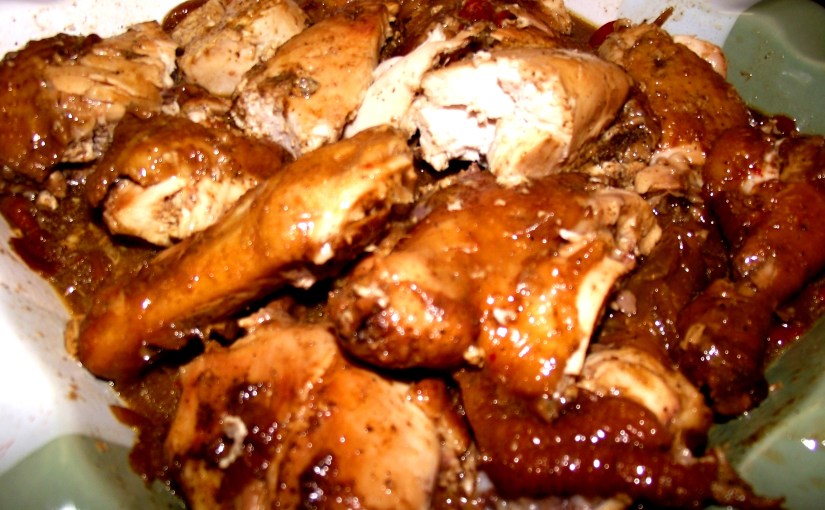 El pollo guisado. Estilo&nbsp;tradicional.