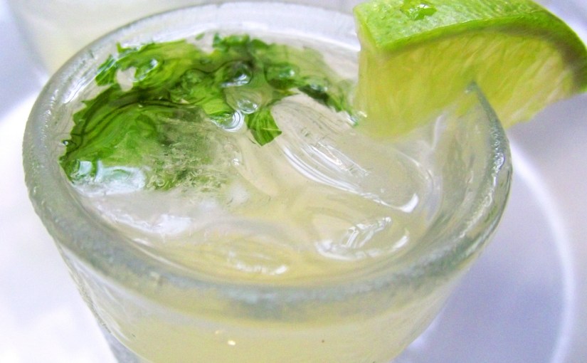 ¡Tragos caribeños!¡Santo Libre, Mojito, Cubata y&nbsp;Caipirinha!