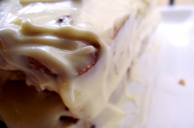 bizcocho de banana y besitos de chocolate