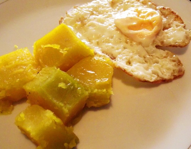 Huevo frito con auyama