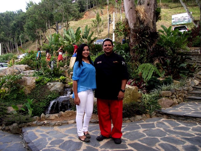 Con el equipo de Aroma de la Montaña - Stheysy Delgado, de protocolo