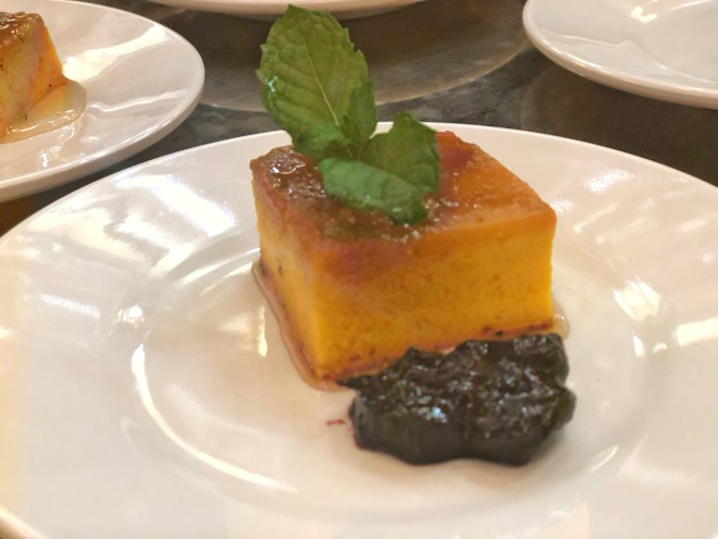 Flan de auyama, coco y ron