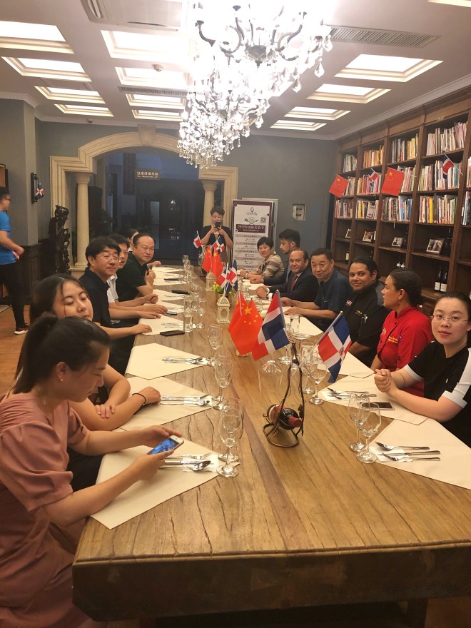 Décimo-tercera cena en el marco del Festival de La Cocina Dominicana en China (Yantai, 2019)