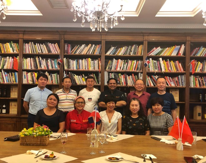 Décimo-séptima cena en el marco del Festival de La Cocina Dominicana en China (Yantai, 2019)